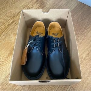 NIB Dr Martens 1461 Plain Welt Smooth Leather Shoes